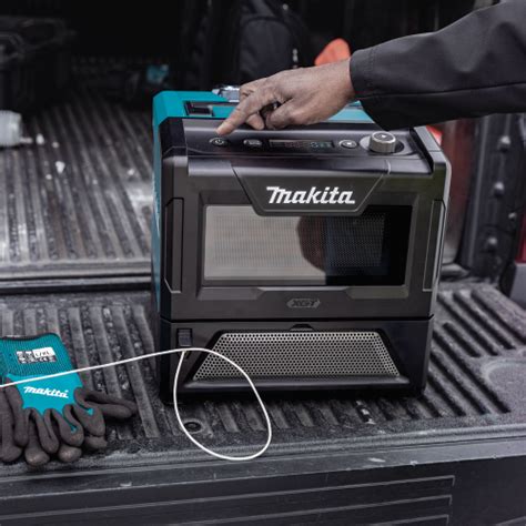 MAKITA MW001GZ 40V max XGT® Microwave – Mississauga Hardware Centre Inc