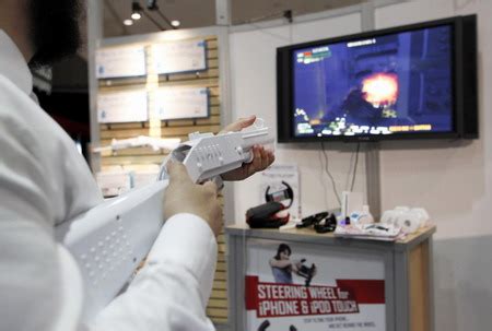 Microsoft, Sony take aim at Nintendo Wii at E3