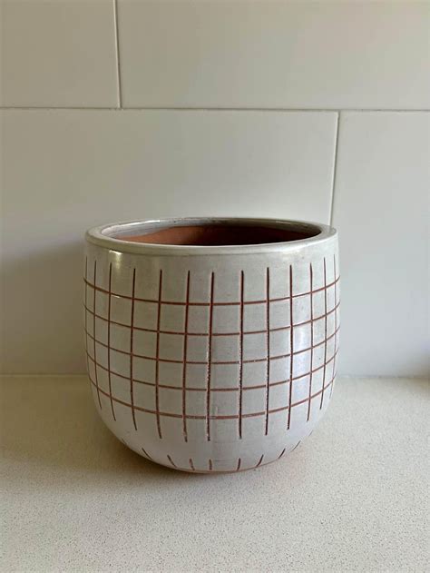 Medium sized ceramic plant pot - Pots & Planters - Sydney, Australia ...
