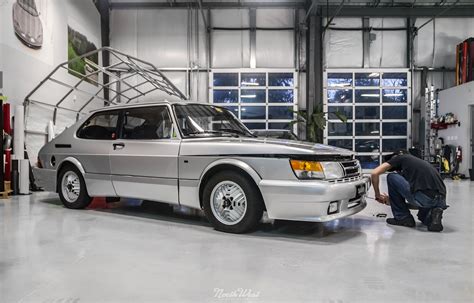 Born From Jets: SAAB 900 Turbo SPG gets Vinyl Wrapped