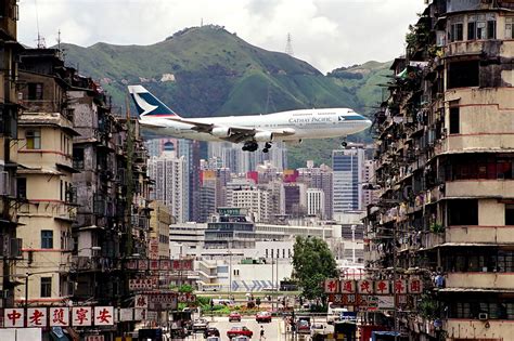 Heart-stopping photos of Kai Tak International Airport | CNN