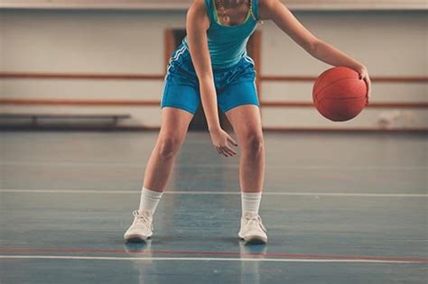 Basketball: Exercises for dribbling for beginners and experienced players