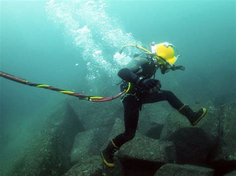 COMMERCIAL DIVING IN TEXAS: AN INTRIGUING YET HAZARDOUS PROFESSION - cDiver