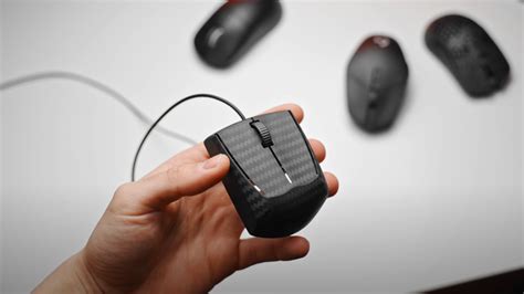 World's Lightest Gaming Mouse Boasts Carbon Fiber Design | Tom's Hardware