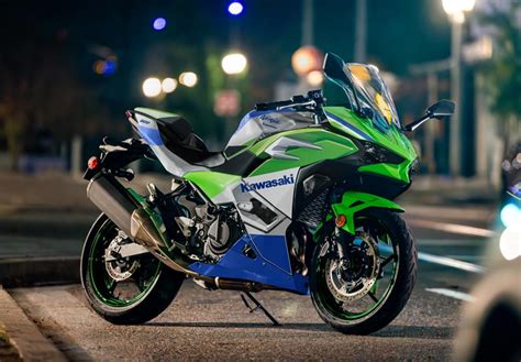 Kawasaki Ninja® 500 | Motorcycle | Approachable Power