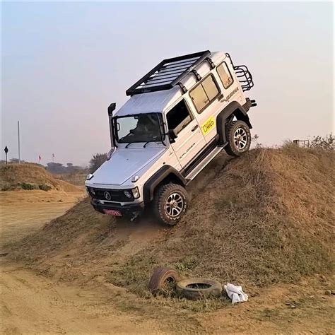 Watch the new Force Gurkha Xtreme off-roading like a BOSS [Video]