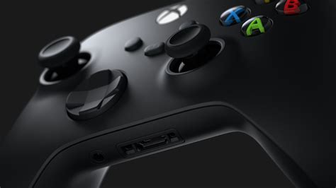 Xbox Series X Controller Has a New D-Pad and Should Be Easier to Hold - IGN