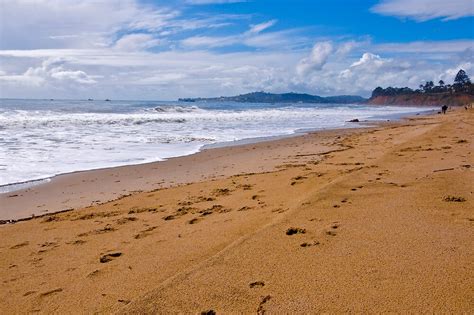 "Butterfly Beach. Montecito, California" by Eyal Nahmias | Redbubble