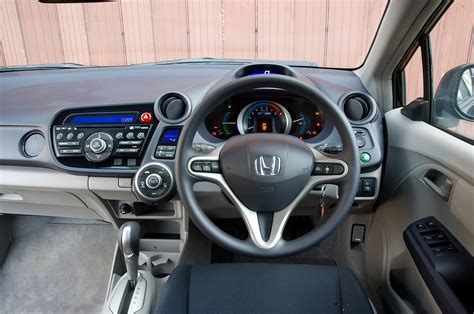 Honda Insight 2009-2014 interior | Autocar