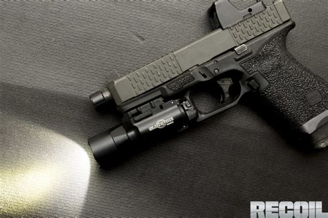 Finally Here: The 1,000 Lumen SureFire X300U | RECOIL