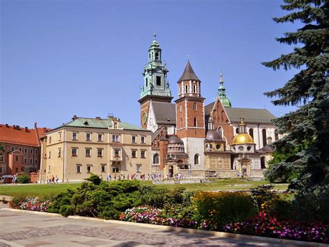 Best Travel Guide to Krakow, Poland: Attractions