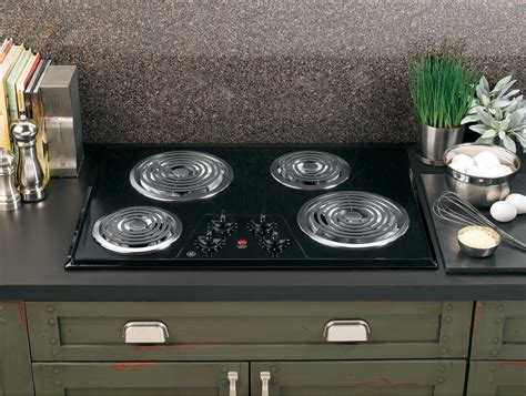 GE Appliances JP328BKBB 30" Built-In Electric Cooktop