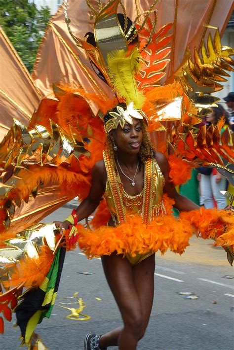 Portobello Pearls: Around Portobello | Notting Hill Carnival 2011