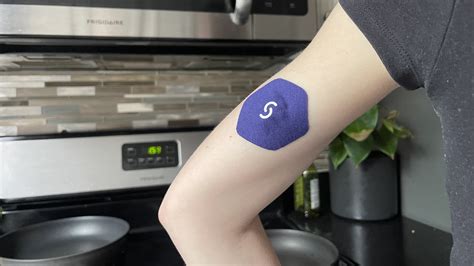 Signos uses a glucose monitor patch and AI to help you eat healthier. Here's what it's like ...