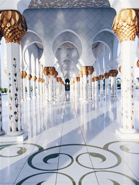 A Photo Tour: Sheikh Zayed Mosque