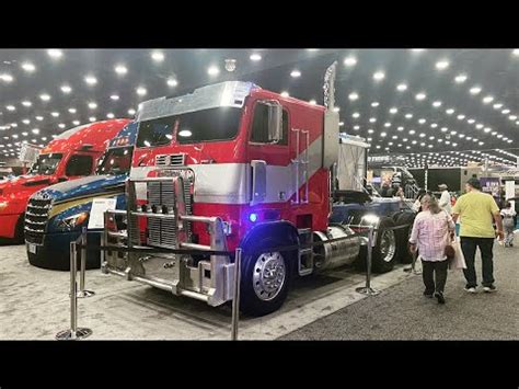 Optimus Prime Cabover 2023 - YouTube