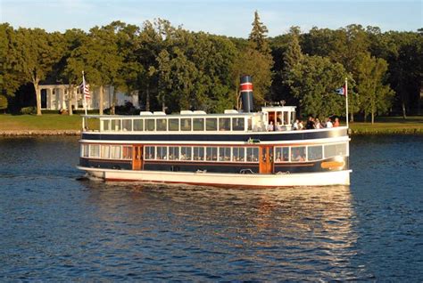 Early Season Boat Tours | Lake Geneva Cruise Line - HPP