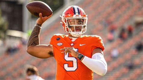 The Next Great QB 😤 DJ Uiagalelei 2020 Clemson Highlights 🐅 || HD - YouTube