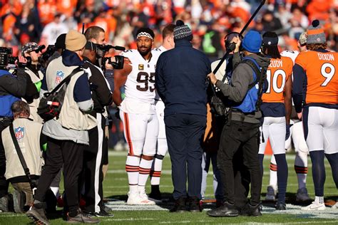 Browns Myles Garrett injury: More to the story? What is ‘actually ...