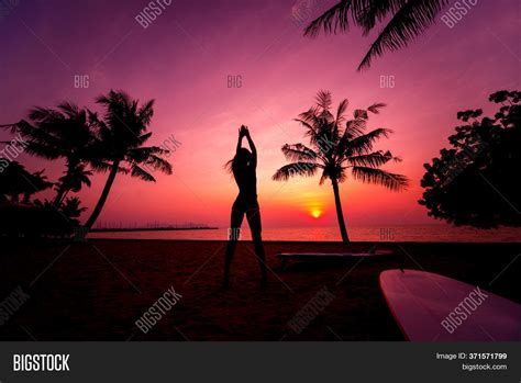 Silhouette Surfer Girl Image & Photo (Free Trial) | Bigstock