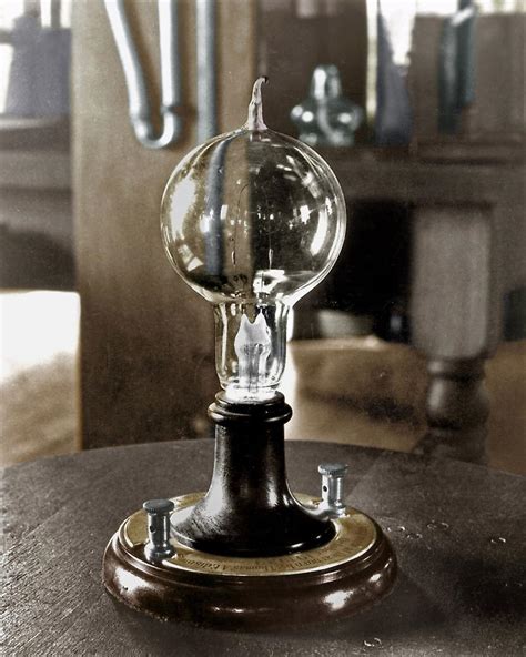 EdisonS Light Bulb 1879 Na Replica Of The First Successful Incandescent Lamp Invented By Thomas ...