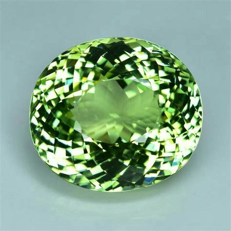 Pin by Serpil Serdar on zümrüt | Rocks and gems, Green tourmaline, Crystals and gemstones