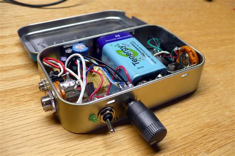 The 1/2 watt LM386 Audio Amplifier | HACK A WEEK