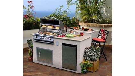 11 Best Outdoor Kitchen Islands: Your Buyer’s Guide (2019) | Heavy.com