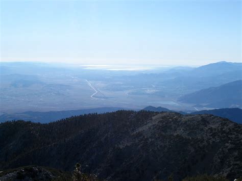 Coachella Valley from the summit | That's Interstate 10 runn… | Flickr