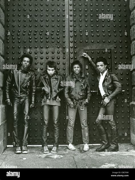 Punk rock band 1970s hi-res stock photography and images - Alamy