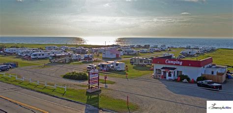 Camping au Bord de la Mer de Cap-Chat en Gaspésie