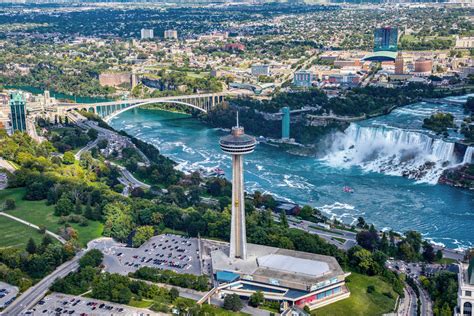 Parking at the Skylon Tower - Skylon Tower - Skylon Tower