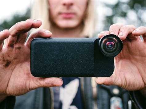 Moment's New Battery Case Works With Its Excellent iPhone Lenses | WIRED