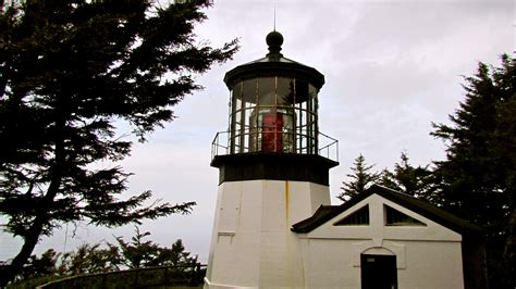 5 Haunted Lighthouses On The Oregon Coast | Oregon coast, Lighthouse, Tillamook oregon