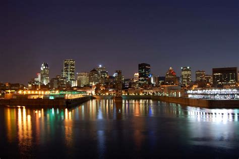 File:Old port of Montreal by night.jpg - Wikimedia Commons