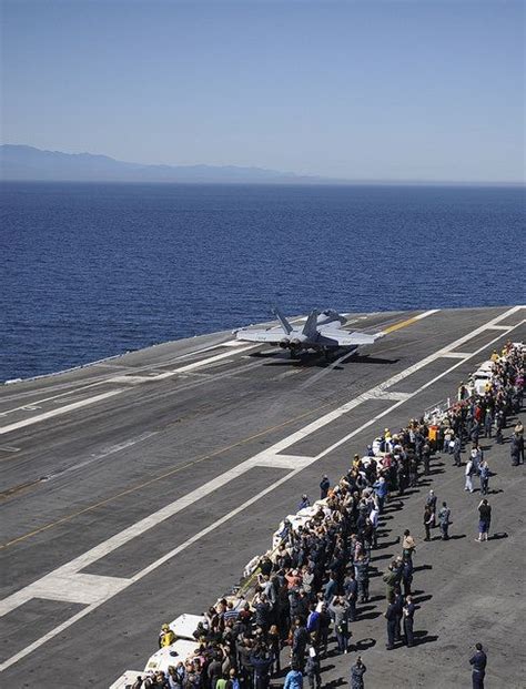 140731-N-AZ866-415 | Uss nimitz, Flight deck, Aircraft carrier