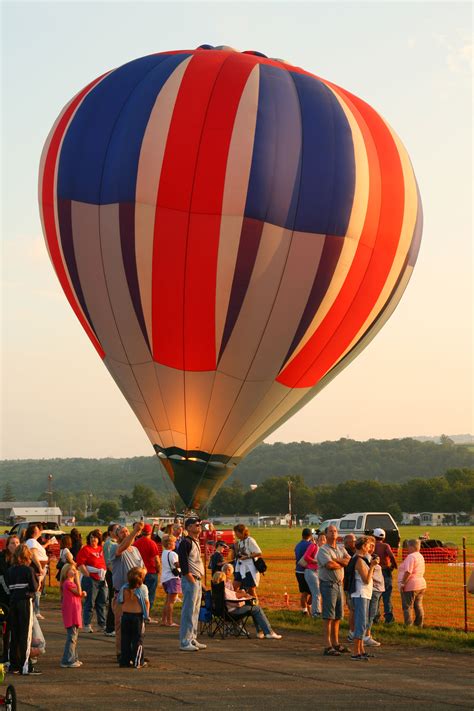 NYS Balloon Festival in Dansville, NY (Photo by Bob Oswald) | Hot air ...