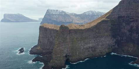 Beautiful footage: Kalsoy (4K Drone)