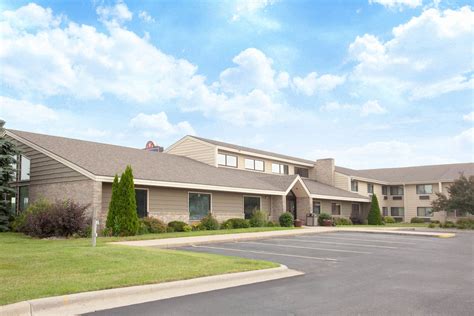 AmericInn by Wyndham Albert Lea | Albert Lea, MN Hotels