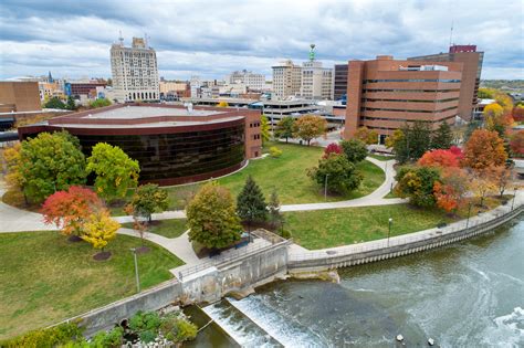 UM-Flint awarded $1.2 million to support student success | University ...