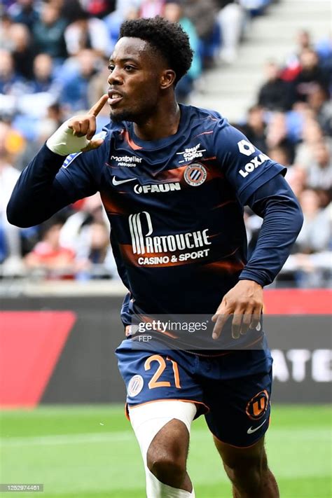 21 Elye WAHI during the Ligue 1 Uber Eats match between Lyon and... News Photo - Getty Images