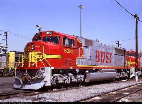 RailPictures.Net Photo: BNSF 8253 BNSF Railway EMD SD75M at Los Angeles ...