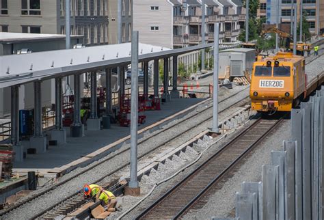 MBTA green line extension project timeline extended to 2022