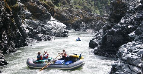 Rogue River offers Oregon's best family vacation