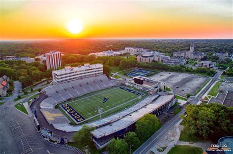 Ranking Every “Bowl” Stadium : CFB