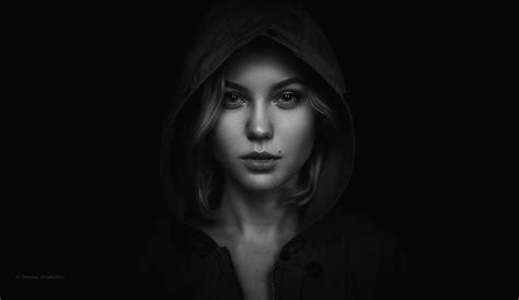 Download Portrait Monochrome Woman Dark HD Wallpaper