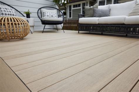 Composite Decking Colors and Styles | Home Solutions of Iowa