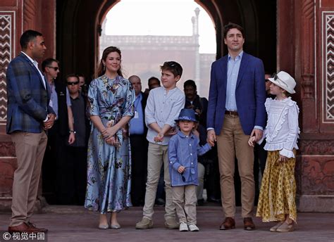 Canada's Trudeau begins India trip with Taj Mahal visit - CGTN