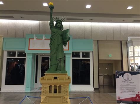 Lego Statue of Liberty – Joseph Scott