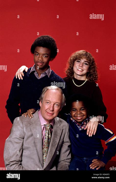 DIFF'RENT STROKES , Todd Bridges, Dana Plato, Gary Coleman, Conrad Bain ...